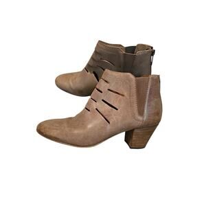 Aquatalia by Marvin women ankle boots tan leather Freida Cutout short Bootie 9.5